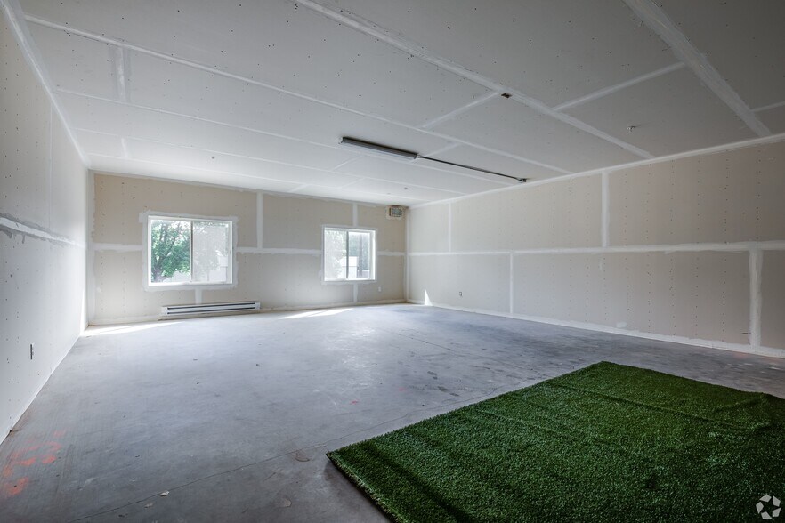 252 Marie Ave E, West Saint Paul, MN à louer - Photo intérieure - Image 2 de 13