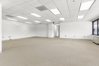 12355 Sunrise Valley Dr, Reston, VA for lease Interior Photo- Image 2 of 6