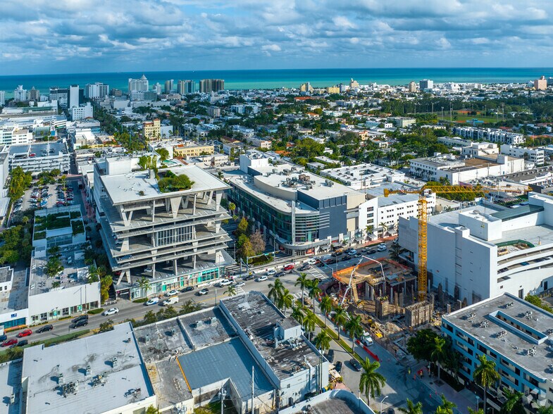 1100-1120 Lincoln Rd, Miami Beach, FL à louer - Aérien - Image 3 de 16