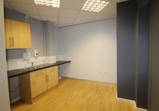 Park Rd, Hartlepool for lease Interior Photo- Image 1 of 7