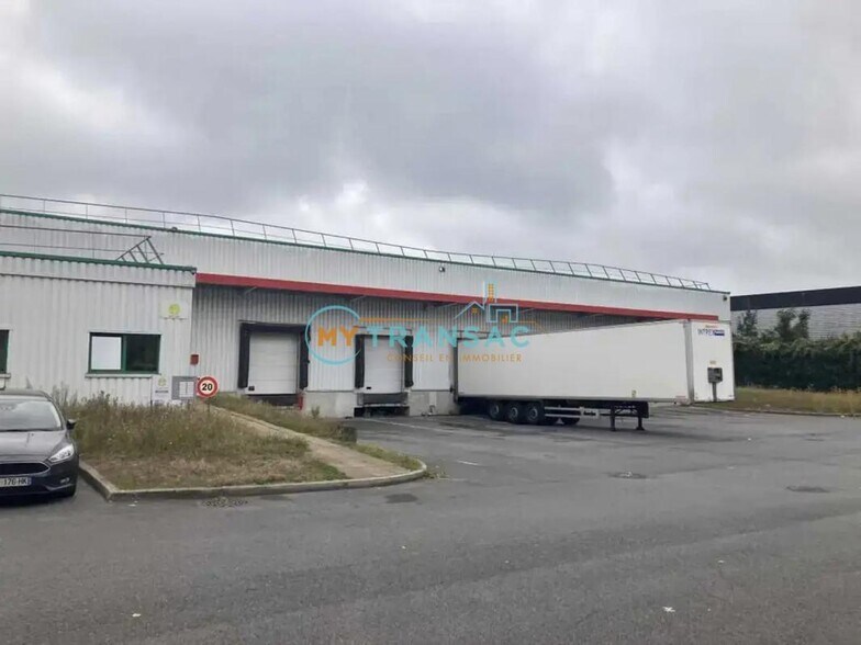 Industrial in Mitry-Mory for lease - Building Photo - Image 1 of 17