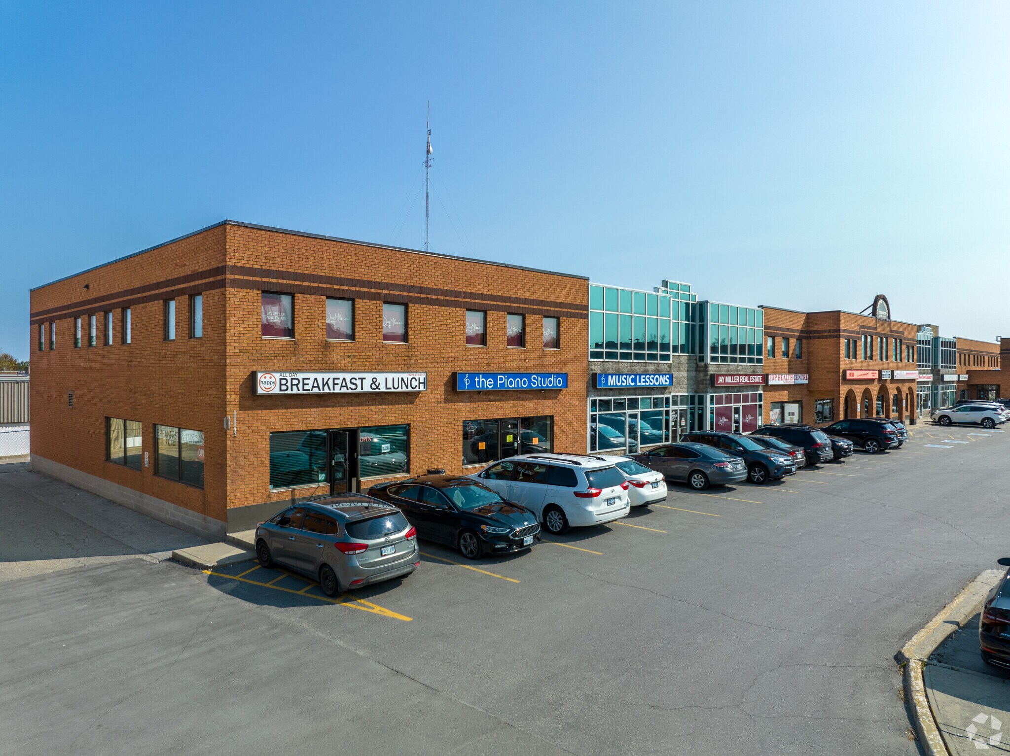 17665 Leslie St, Newmarket, ON à vendre Photo principale- Image 1 de 1