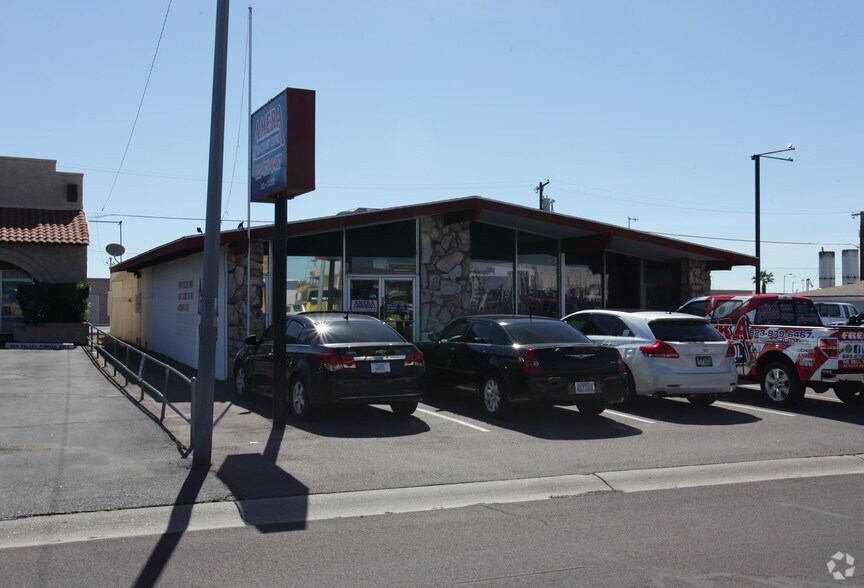11201 W Michigan Ave, Youngtown, AZ à louer - Photo du bâtiment - Image 2 de 2