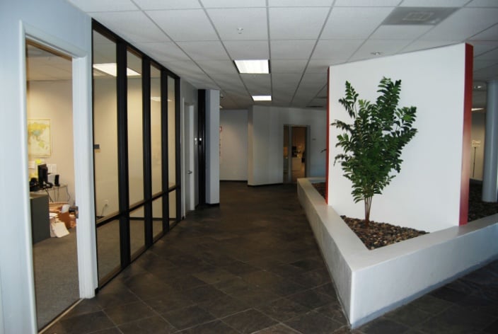 708 N Vincent Ave, Covina, CA for lease - Interior Photo - Image 3 of 25