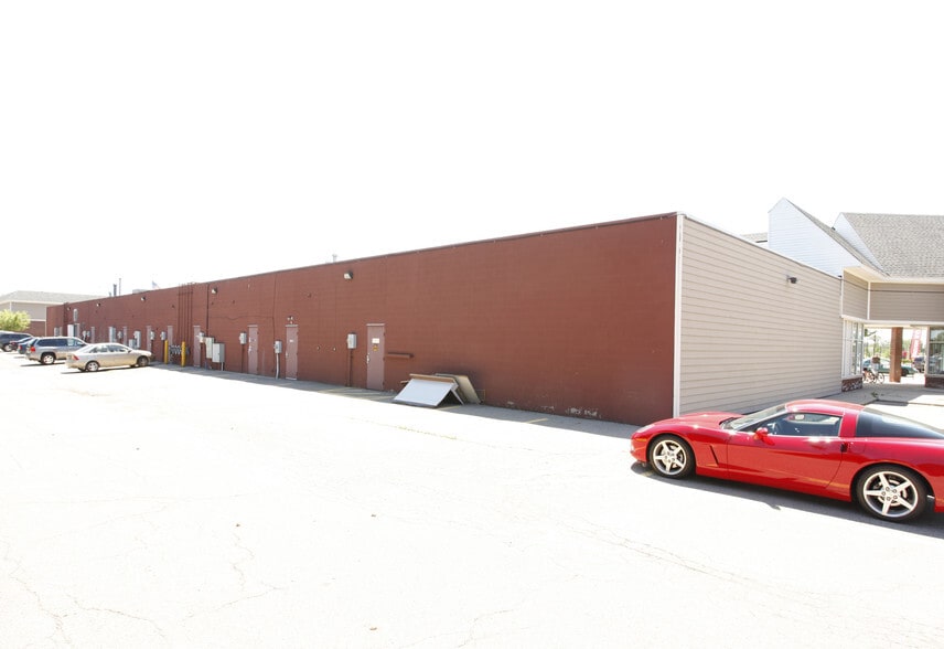 7715-7845 26 Mile Rd, Washington, MI for lease - Building Photo - Image 2 of 2
