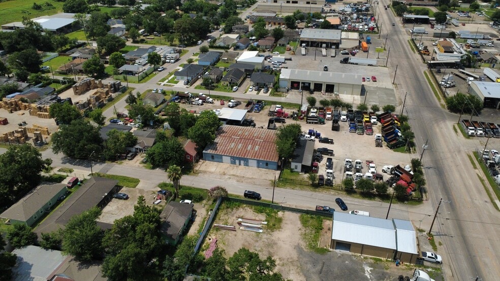 8019 Richards St, Houston, TX for sale - Building Photo - Image 3 of 15