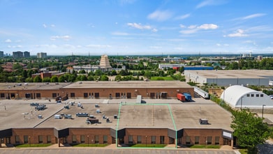 595 Middlefield Rd, Toronto, ON à louer Photo du bâtiment- Image 2 de 6