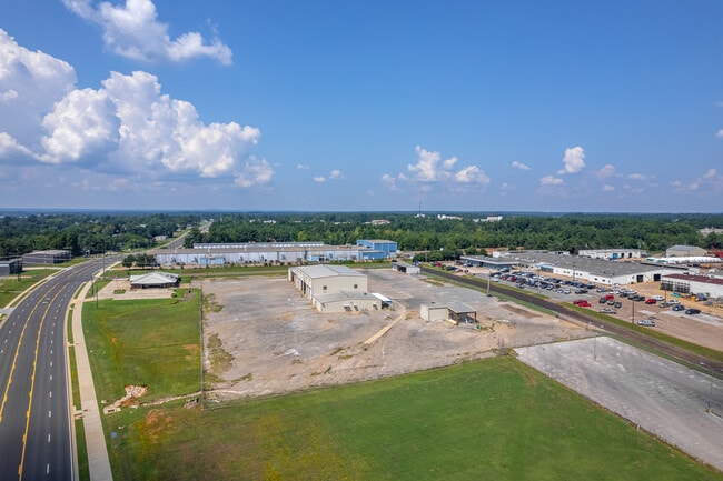 More details for 851 W Harrison Rd, Longview, TX - Industrial for Lease