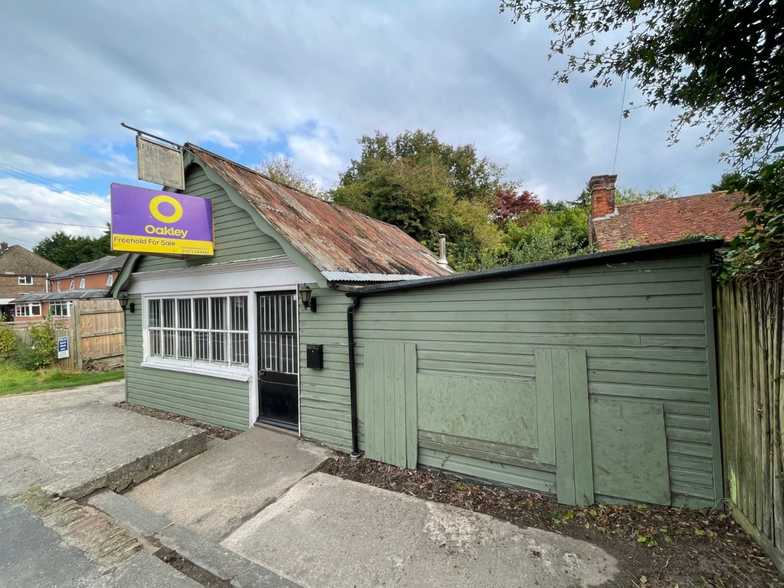 Goldbridge Rd, Uckfield for sale - Building Photo - Image 1 of 3