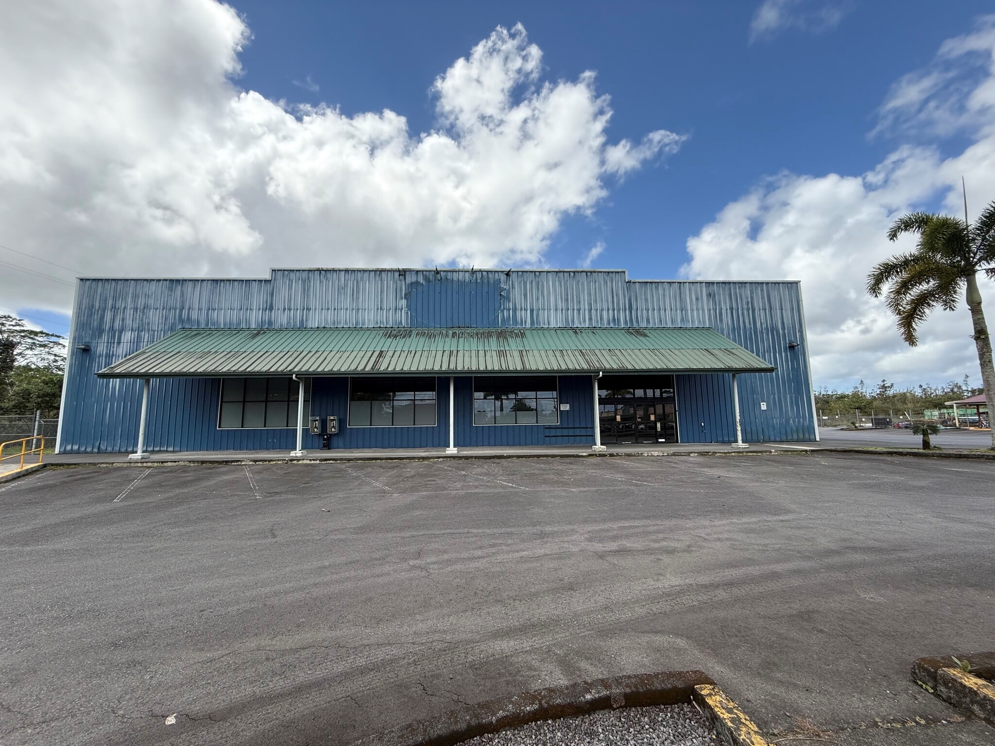 15-2656 Pahoa Village Rd, Pahoa, HI for lease Building Photo- Image 1 of 8