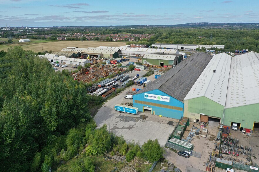 Neills Rd, St Helens à louer - Photo du bâtiment - Image 2 de 11