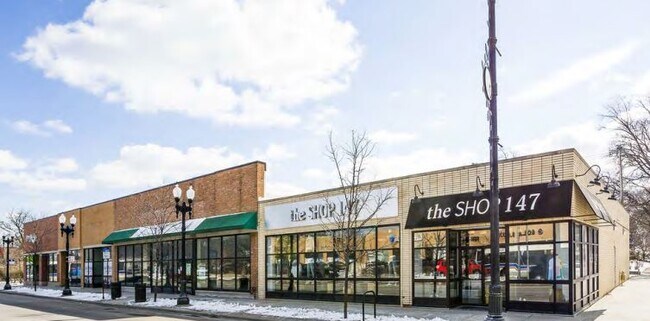 Plus de détails pour 2301-2323 W 95th St, Chicago, IL - Commerce de détail à louer