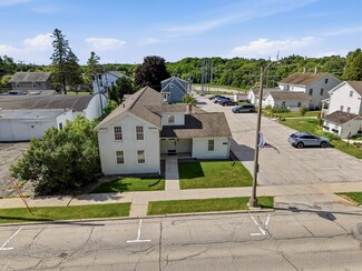 Plus de détails pour 517 Monroe St, Sheboygan Falls, WI - Bureau à vendre