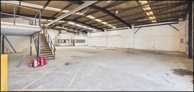 10 Lithgow Pl, East Kilbride for sale - Building Photo - Image 3 of 4