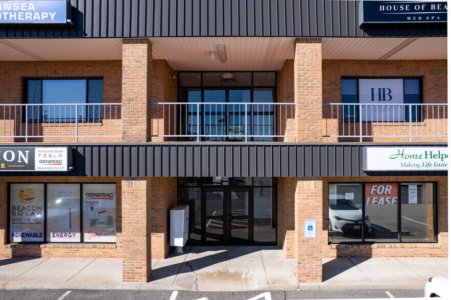 25 Market St, Swansea, MA à louer - Photo du bâtiment - Image 3 de 19