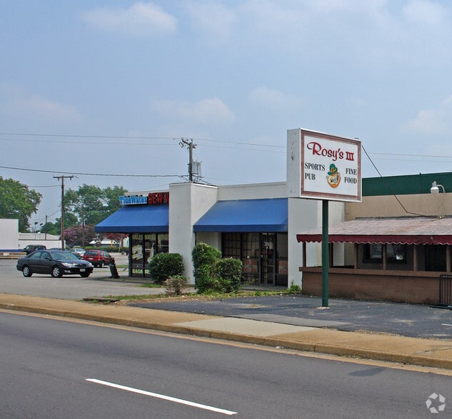 701 Airline Blvd, Portsmouth, VA for sale - Building Photo - Image 3 of 5