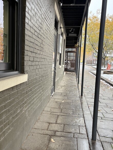 1824 Elm St, Cincinnati, OH à vendre - Photo du bâtiment - Image 3 de 8