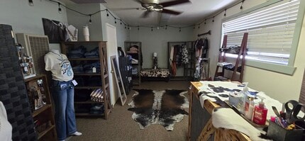356 Elm Ave, Greenfield, CA for lease Interior Photo- Image 2 of 6