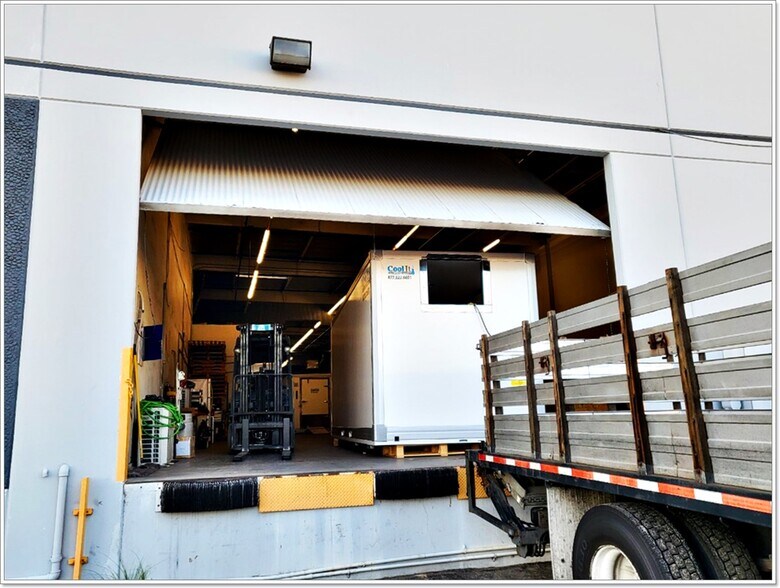 9419 Ann St, Santa Fe Springs, CA à louer - Photo du bâtiment - Image 2 de 11