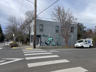 Plus de détails pour 4135 SE Gladstone St, Portland, OR - Vente au détail à louer