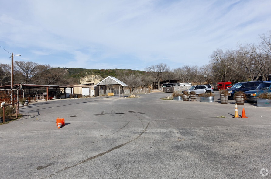 11860 FM 306, New Braunfels, TX à vendre - Photo du bâtiment - Image 2 de 3