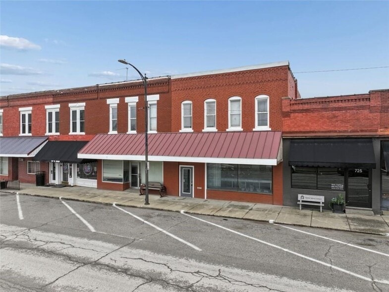 723 S Main St, Concordia, MO for sale - Building Photo - Image 2 of 9