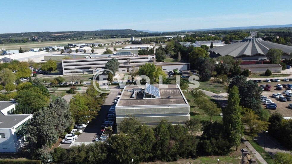Office in Avignon for lease - Aerial - Image 1 of 10