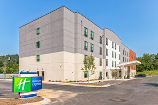 Holiday Inn Express Asheville - Woodfin - Motel