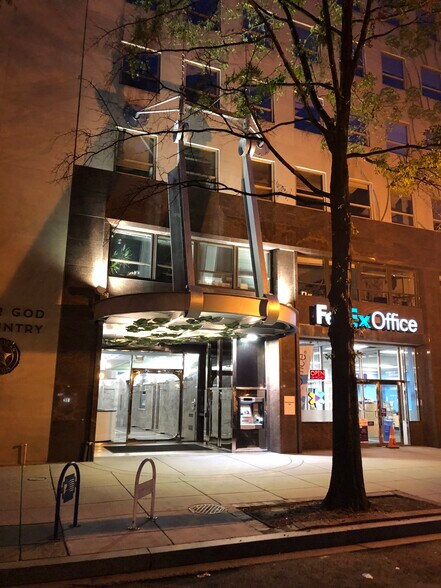 1612 K St NW, Washington, DC à louer - Photo du bâtiment - Image 2 de 7