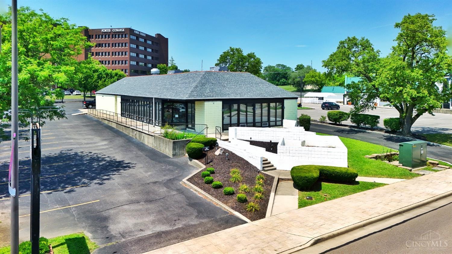 11483 Chester Rd, Springdale, OH for sale Building Photo- Image 1 of 9