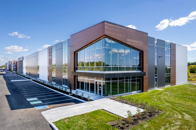 Plus de détails pour 30 Ecoparc Chateauguay, Châteauguay, QC - Industriel à louer