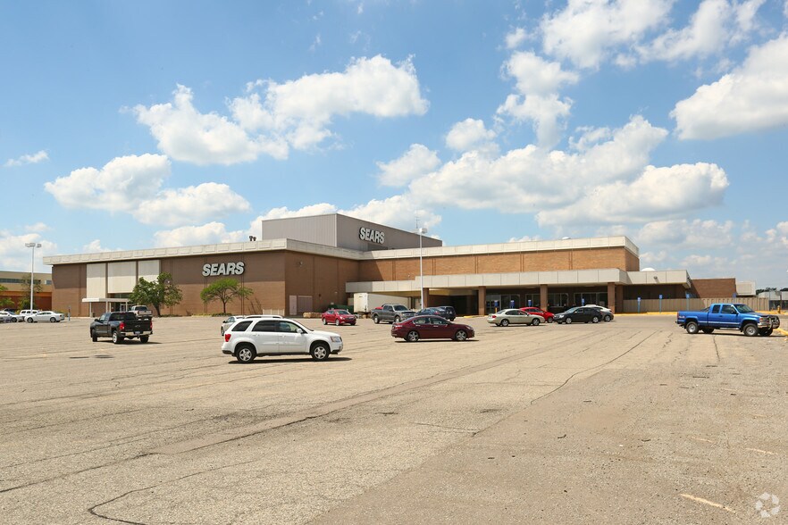 3191 S Linden Rd, Flint, MI à vendre - Photo du bâtiment - Image 1 de 4