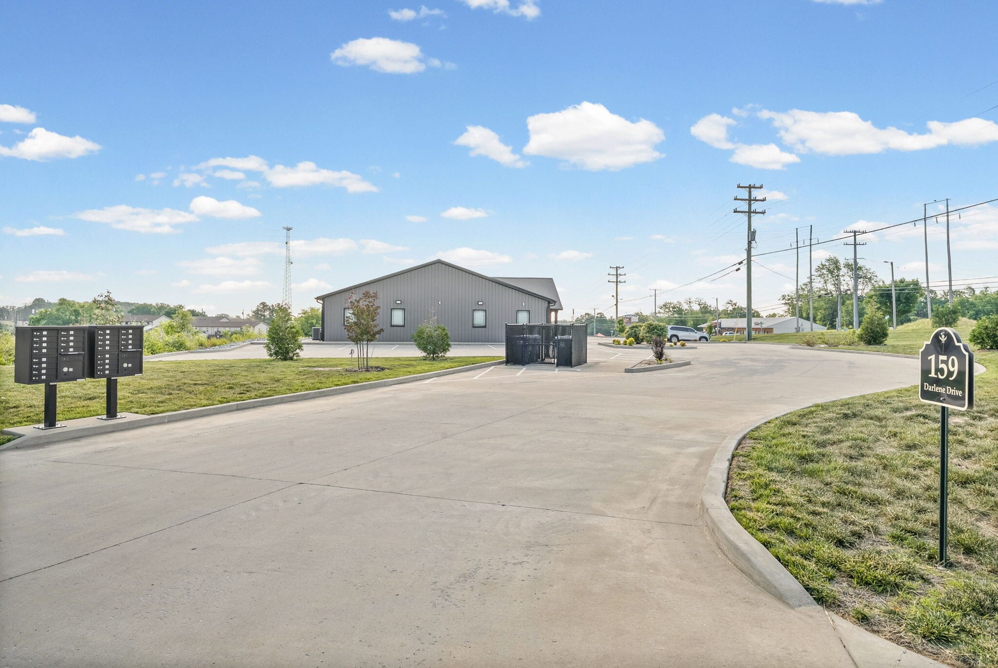 159 Darlene Dr, Clarksville, TN for lease Building Photo- Image 1 of 29