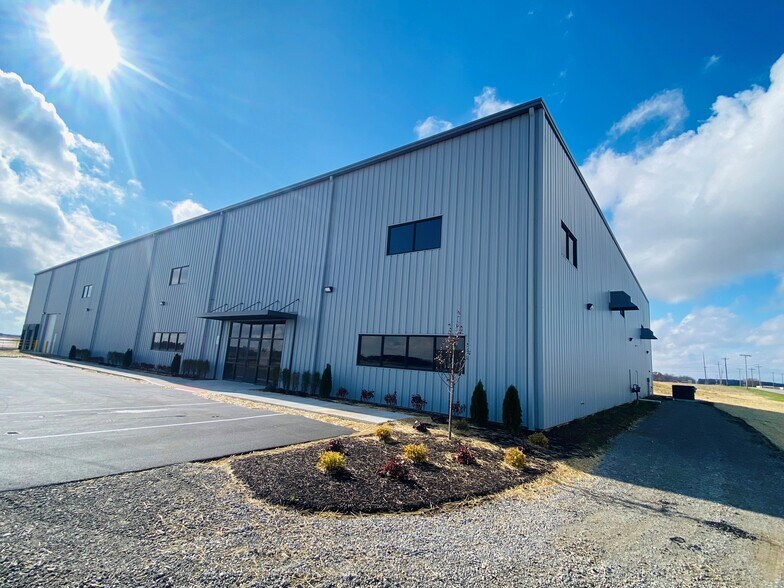 1820 Baker Drive, Ossian, IN à louer - Photo du bâtiment - Image 3 de 10