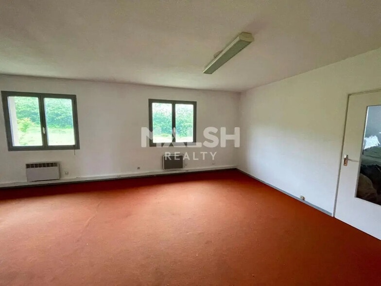 Local d'activités dans Saint-Genis-Laval à vendre - Photo intérieure - Image 3 de 15