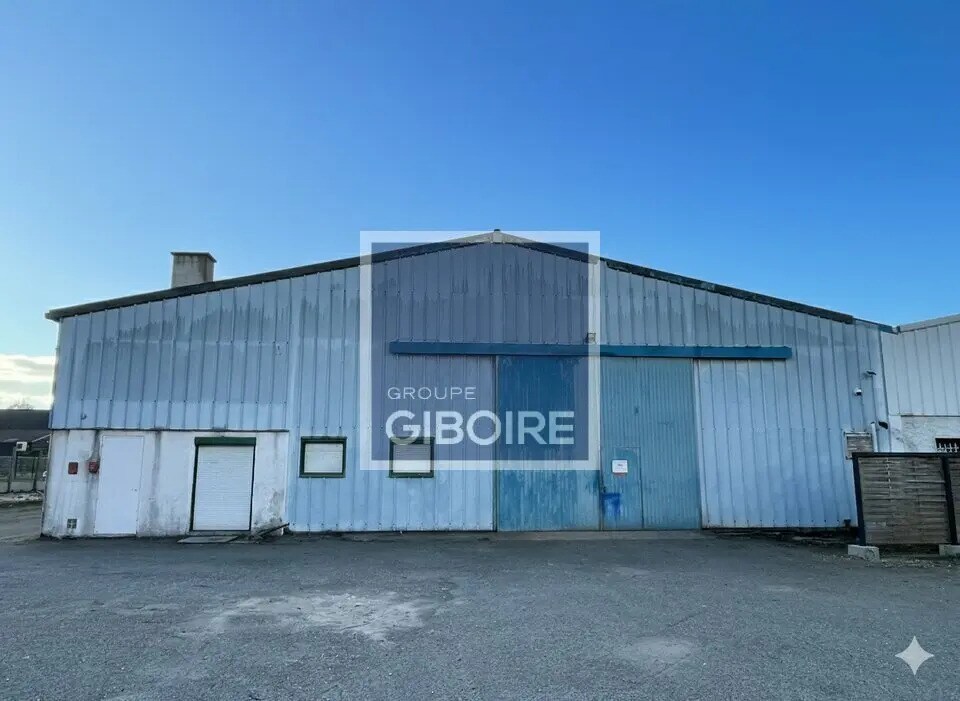 Industrial in Saint-Jacques-de-la-Lande for lease Building Photo- Image 1 of 10