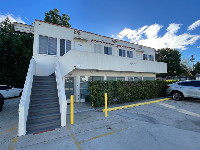 10720 Riverside Dr, North Hollywood, CA for lease - Building Photo - Image 1 of 12