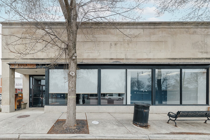 5364 W Devon Ave, Chicago, IL à vendre - Photo du bâtiment - Image 1 de 23