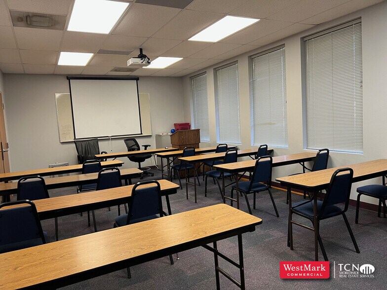 1358 58th St, Lubbock, TX à vendre - Photo intérieure - Image 2 de 6