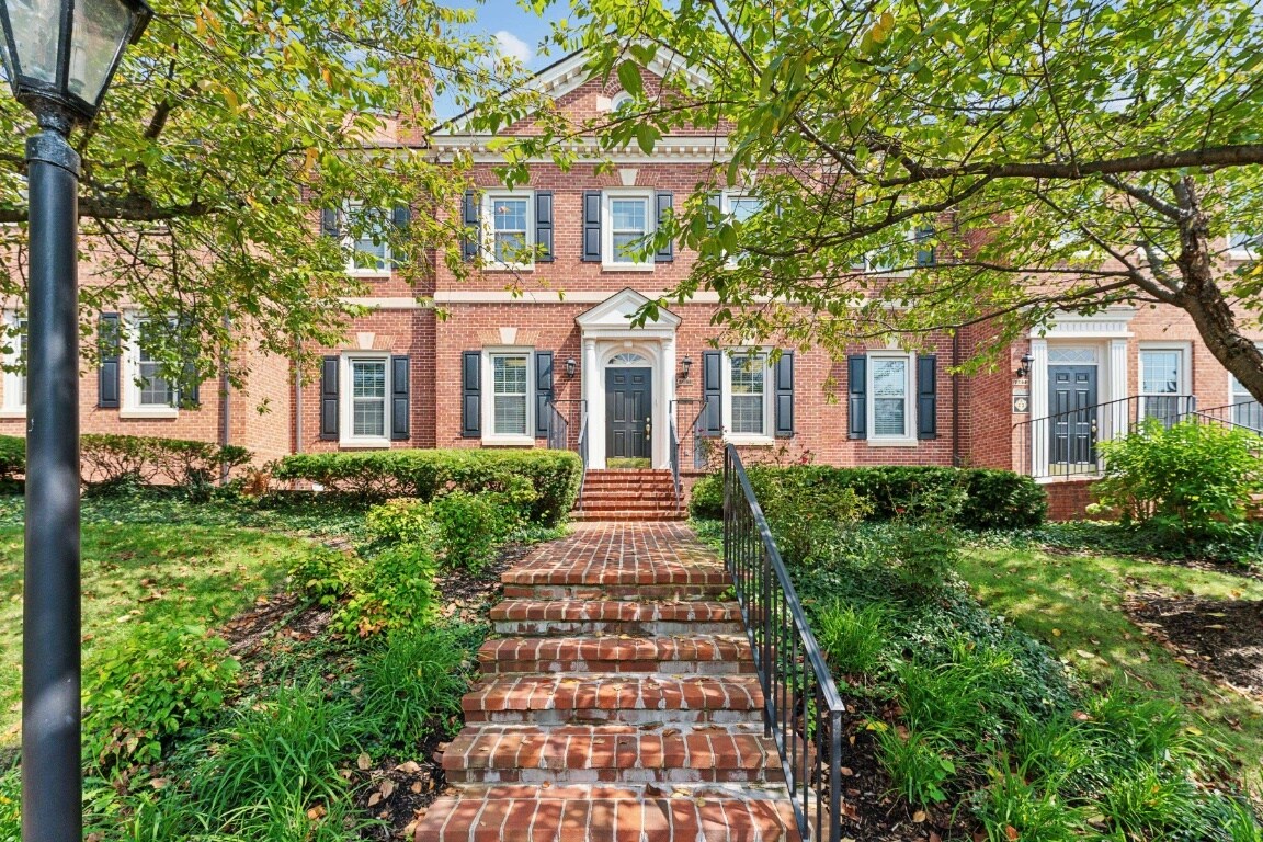 10474 Armstrong St, Fairfax, VA à vendre Photo du bâtiment- Image 1 de 22