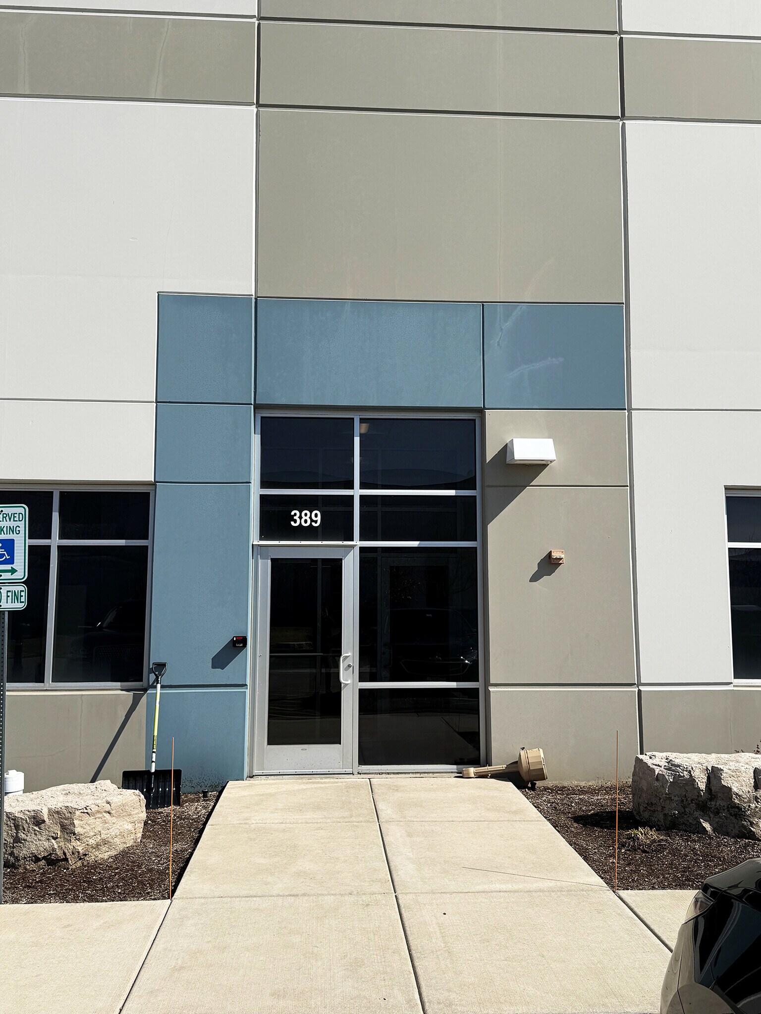 365-399 Miles Pky, Bartlett, IL for lease Interior Photo- Image 1 of 5