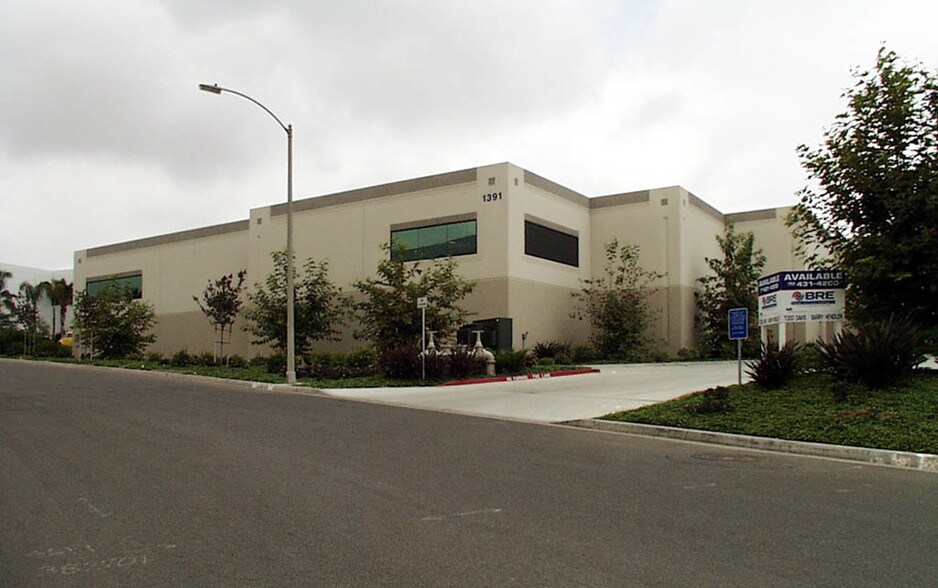 1300 Specialty Dr, Vista, CA à louer - Photo du bâtiment - Image 3 de 11