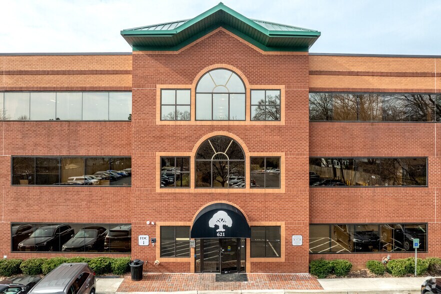 621 Ridgely Ave, Annapolis, MD à vendre - Photo du bâtiment - Image 2 de 8