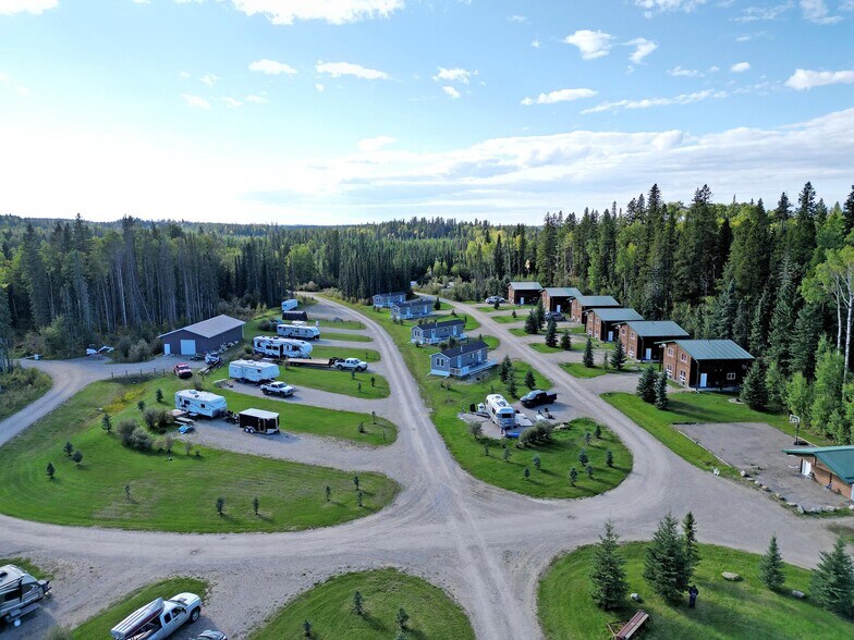 52313 Hwy 47, Yellowhead County, AB à vendre - Photo du bâtiment - Image 3 de 11