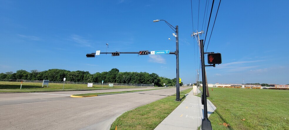 FM 518 @, League City, TX à vendre - Photo du bâtiment - Image 2 de 8