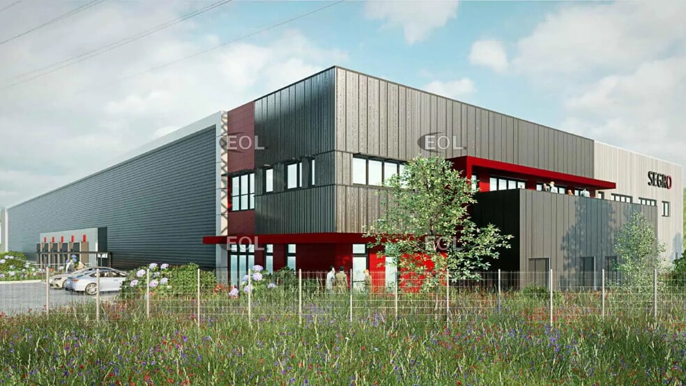 Industrial in Saint-Quentin-Fallavier for lease - Building Photo - Image 2 of 4