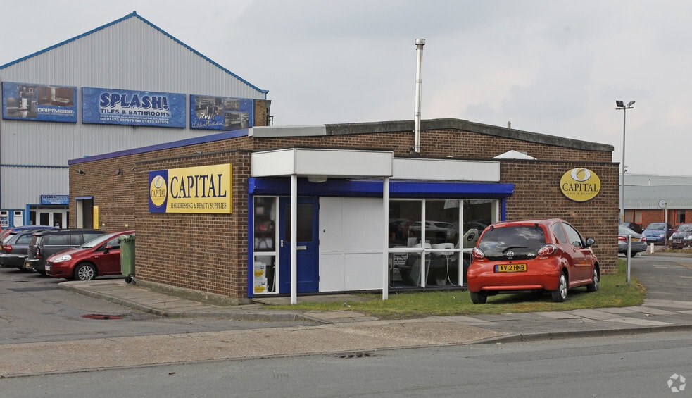 11 Dunlop Rd, Ipswich for lease - Primary Photo - Image 1 of 2