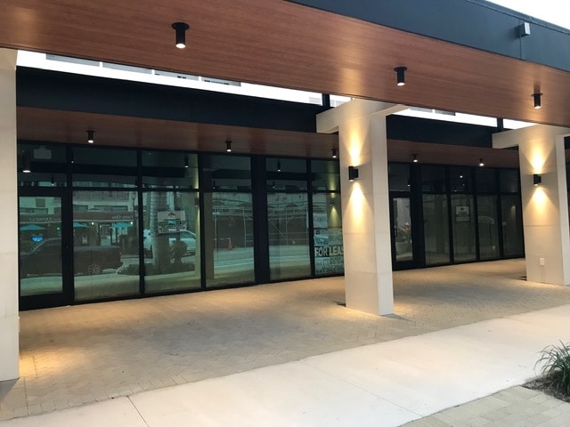 46-52 S Palm Ave, Sarasota, FL for lease - Building Photo - Image 3 of 7