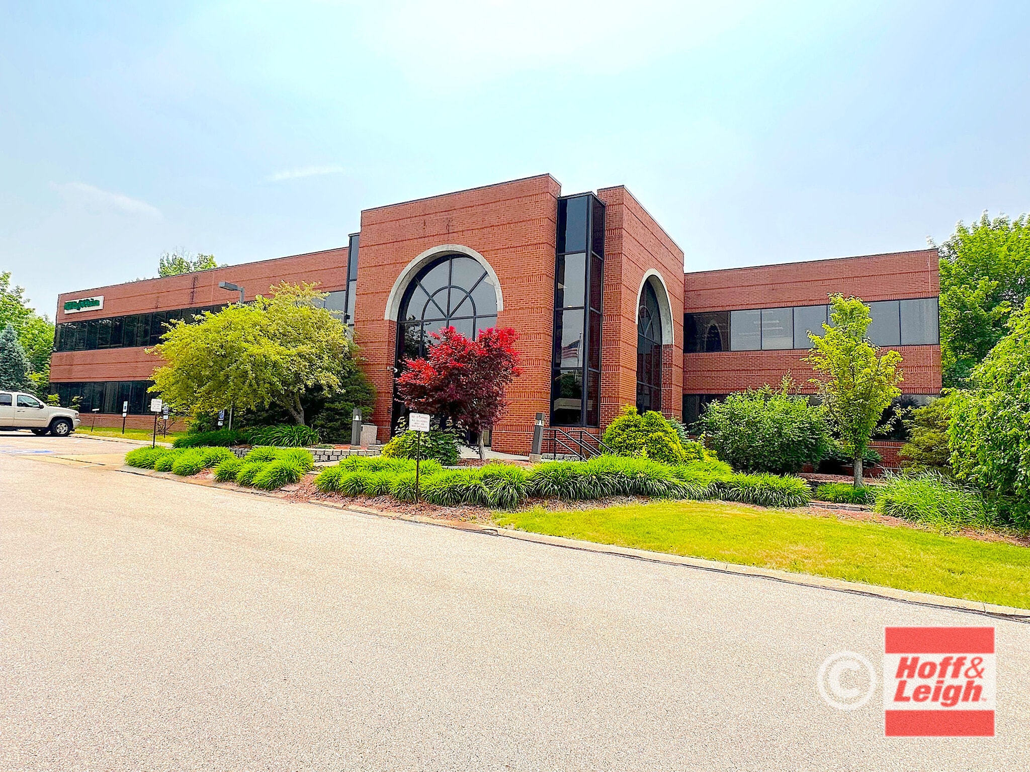 325 Springside Dr, Akron, OH for lease Building Photo- Image 1 of 10