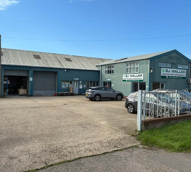 20 Wilburton Rd, Stretham for sale - Building Photo - Image 2 of 8